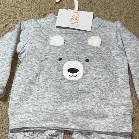 Infant gray sweat pant suit with little pigs - Picture 2 of 5
